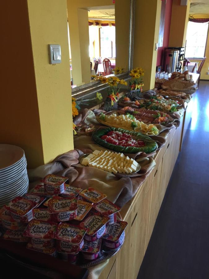 Hotel Pensjonat Janus à Ruciane-Nida Extérieur photo